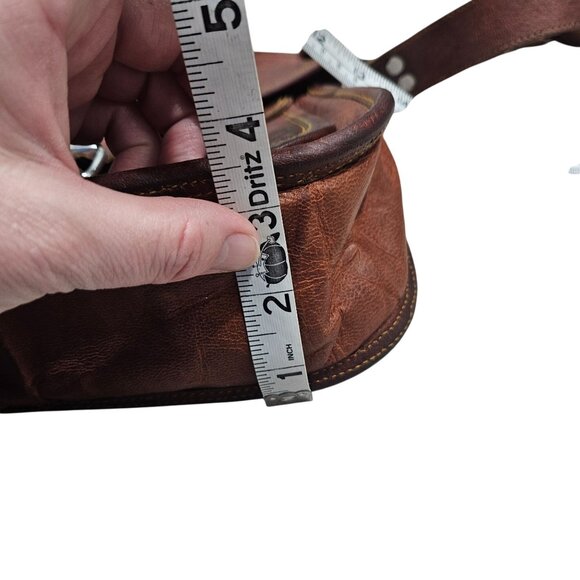 Komal Passion Brown Leather Crossbody Saddle Bag Buckle Closure Adjustable Strap - Picture 7 of 12